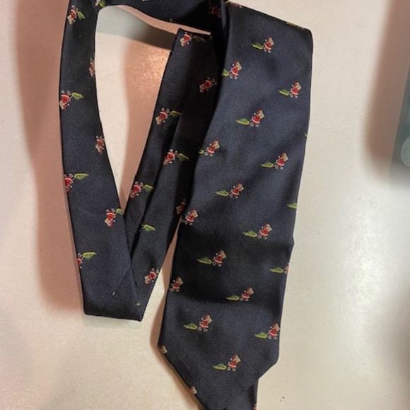 Santa and Sled Christmas Tie - Picture 1 of 5